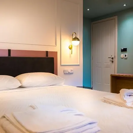 Lägenhetshotell Allure Boutique 4*